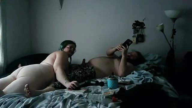 wild_hot_mess live sex cam