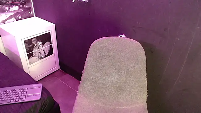 liliana_pink's cam snapshot