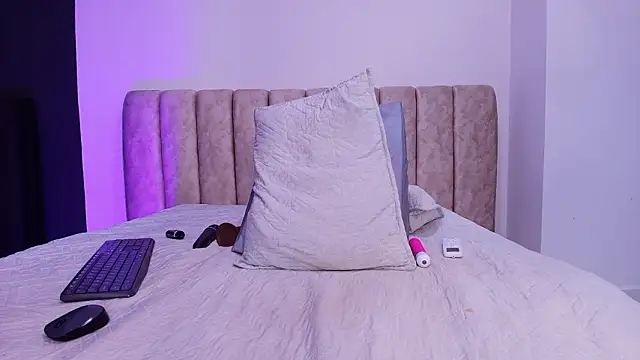 vale_rioss's cam snapshot