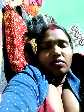 Cm_pooja's cam snapshot