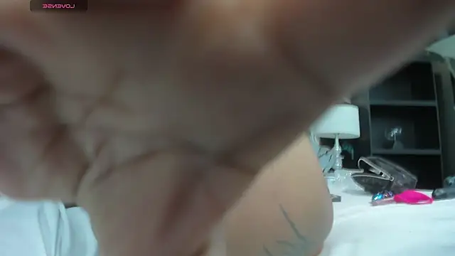 rave_connor's cam snapshot