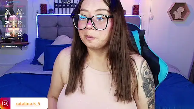 Kata_Bigboobs's cam snapshot