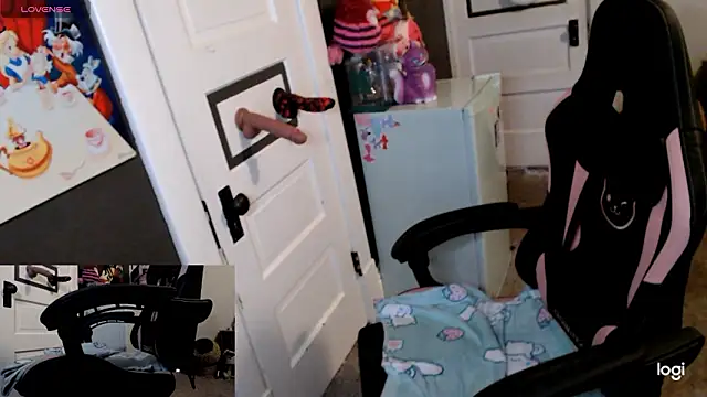 KierBearKisses's cam snapshot