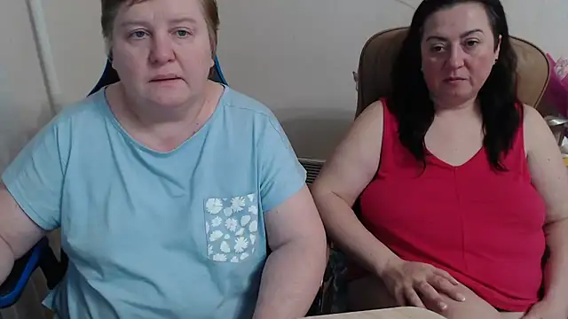 Bertie_Adeline's cam snapshot