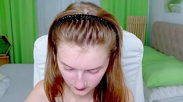 Miss_Alisa_'s cam snapshot