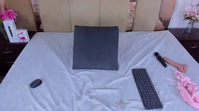 LizBrook live sex cam