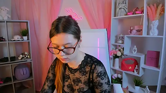 CelestineMauriac live sex cam