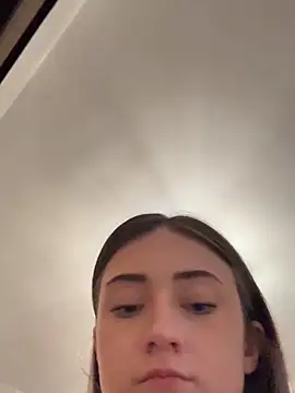 karlaluuvv live sex cam