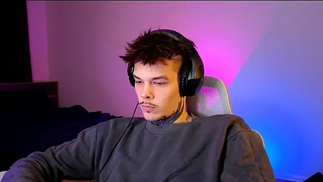 DENIS_HERE's cam snapshot