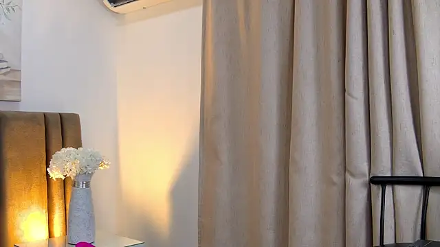 nina_gb's cam snapshot