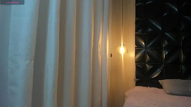 Veyra_sereny's cam snapshot