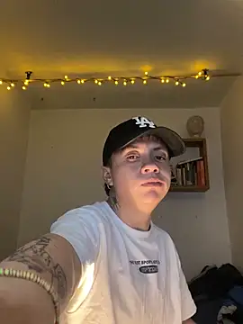 SimonMasseel's cam snapshot