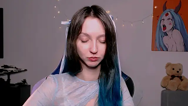 MermaidVibesTides's cam snapshot