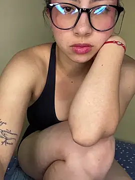 Shayla--broos's cam snapshot