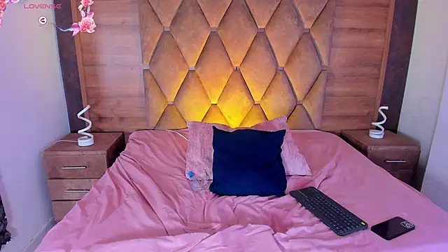 valeriekhaleesi's cam snapshot