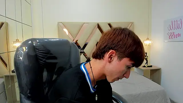 Jake_evans live sex cam