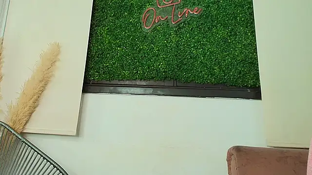 natalia_aguirre1 live sex cam