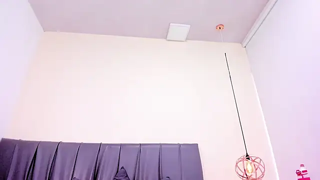 iisabella_noa's cam snapshot