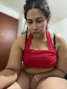 Carola-Ross live sex cam