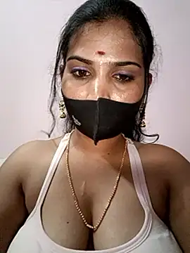 Nithyatamil's cam snapshot