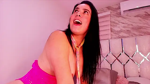 ivanna_vg's cam snapshot