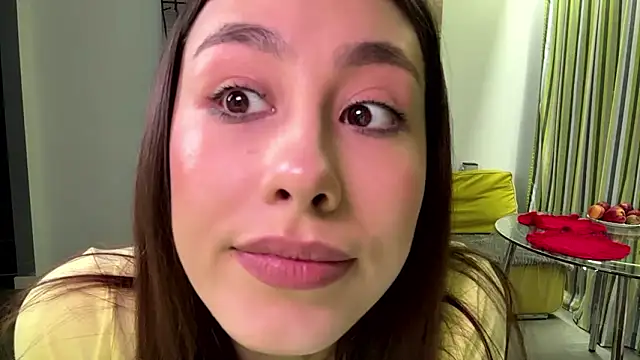 DeliaPesta's cam snapshot