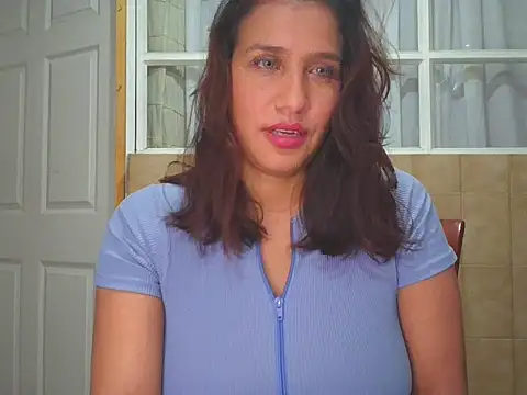 tania-latin's cam snapshot