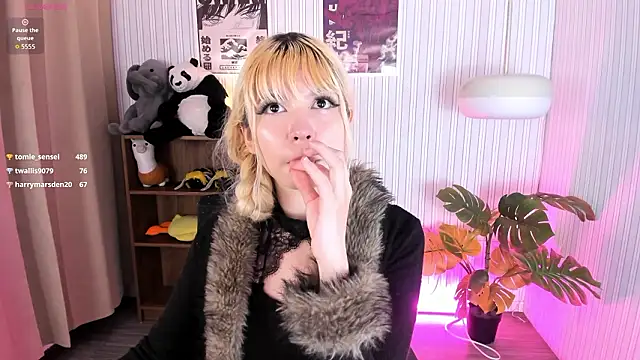 Laukyubey1's cam snapshot