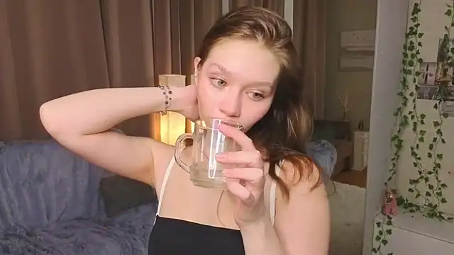 HolliBillig's cam snapshot