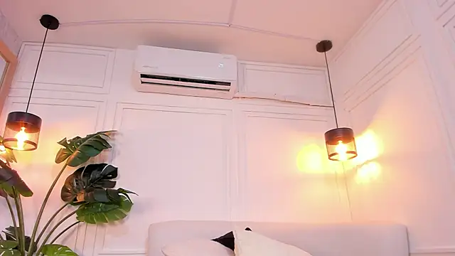 ebony_rossee's cam snapshot