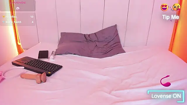 Sunny_OS live sex cam