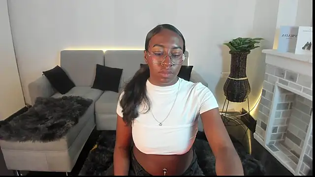 Qeen_blackk's cam snapshot