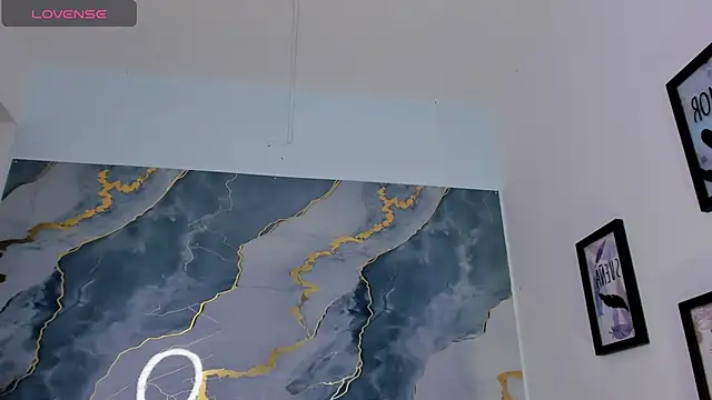 Isaac_Kurtt live sex cam