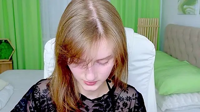 Miss_Alisa_'s cam snapshot