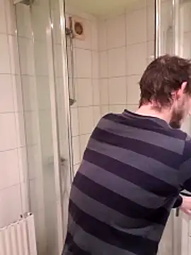 Jungspund25- live sex cam