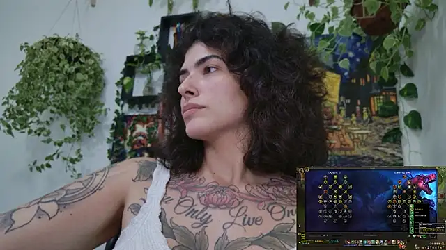 TaliMajesty's cam snapshot