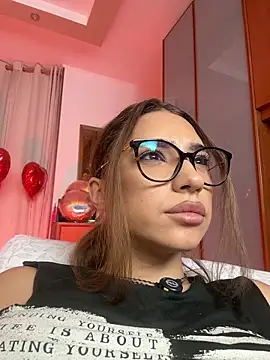 ItalianGirl live sex cam