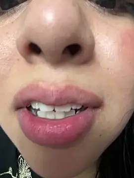 Victoria_Lusty's cam snapshot