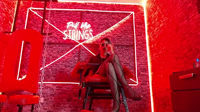 MiistressBlu's cam snapshot