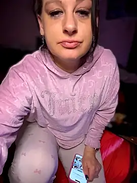 Milfshortcakes live sex cam