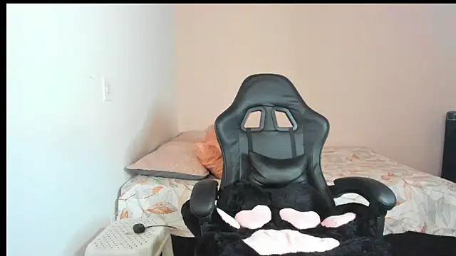 nina_pons's cam snapshot