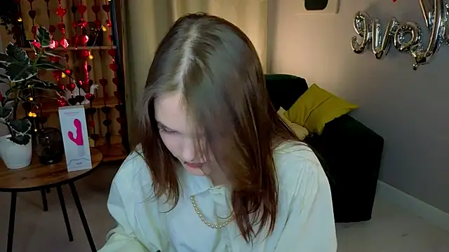 Dilara_xBaby's cam snapshot