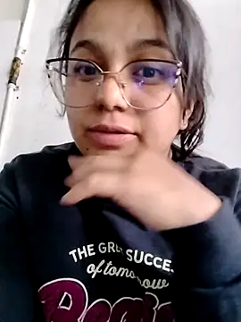 Jenni002_-'s cam snapshot