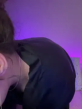 Your_insomniya's cam snapshot