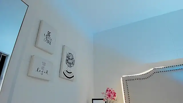 Charlote_Harper's cam snapshot