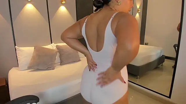 sophia_solerr's cam snapshot