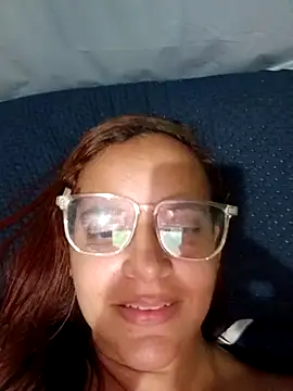 AliceRuivinha2 live sex cam