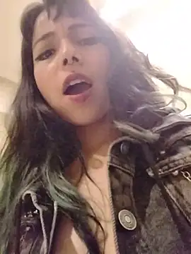 _C_A_O_S-_-'s cam snapshot