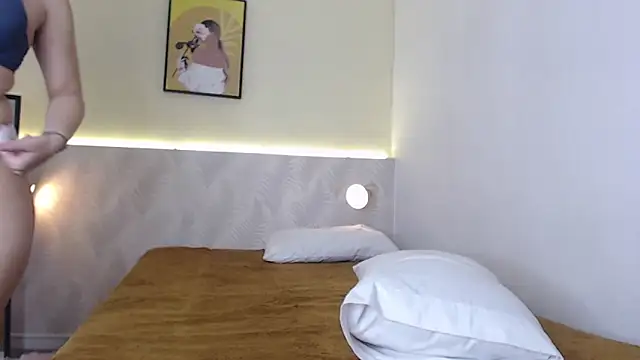 Avrilhill18's cam snapshot