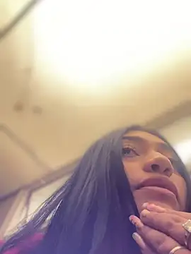 Georgia_Pink's cam snapshot